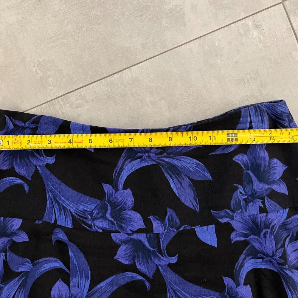 Loft Vibrant colors Skirt- Size 6P - Picture 5 of 8